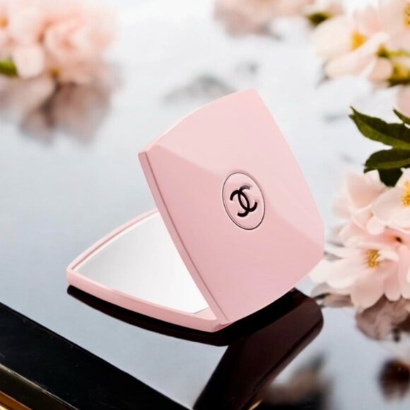 Chanel 2023 LIMITED EDITION Ballerina Pink Double Compact Mirror (NIB) - Picture 1 of 5